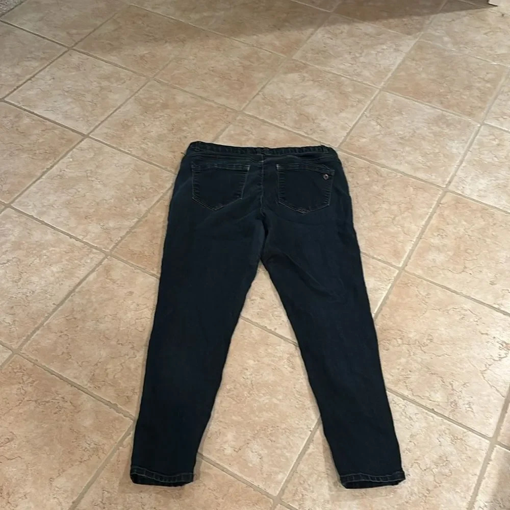 Democracy woman's dark wash pull on pants - Picture 7 of 8
